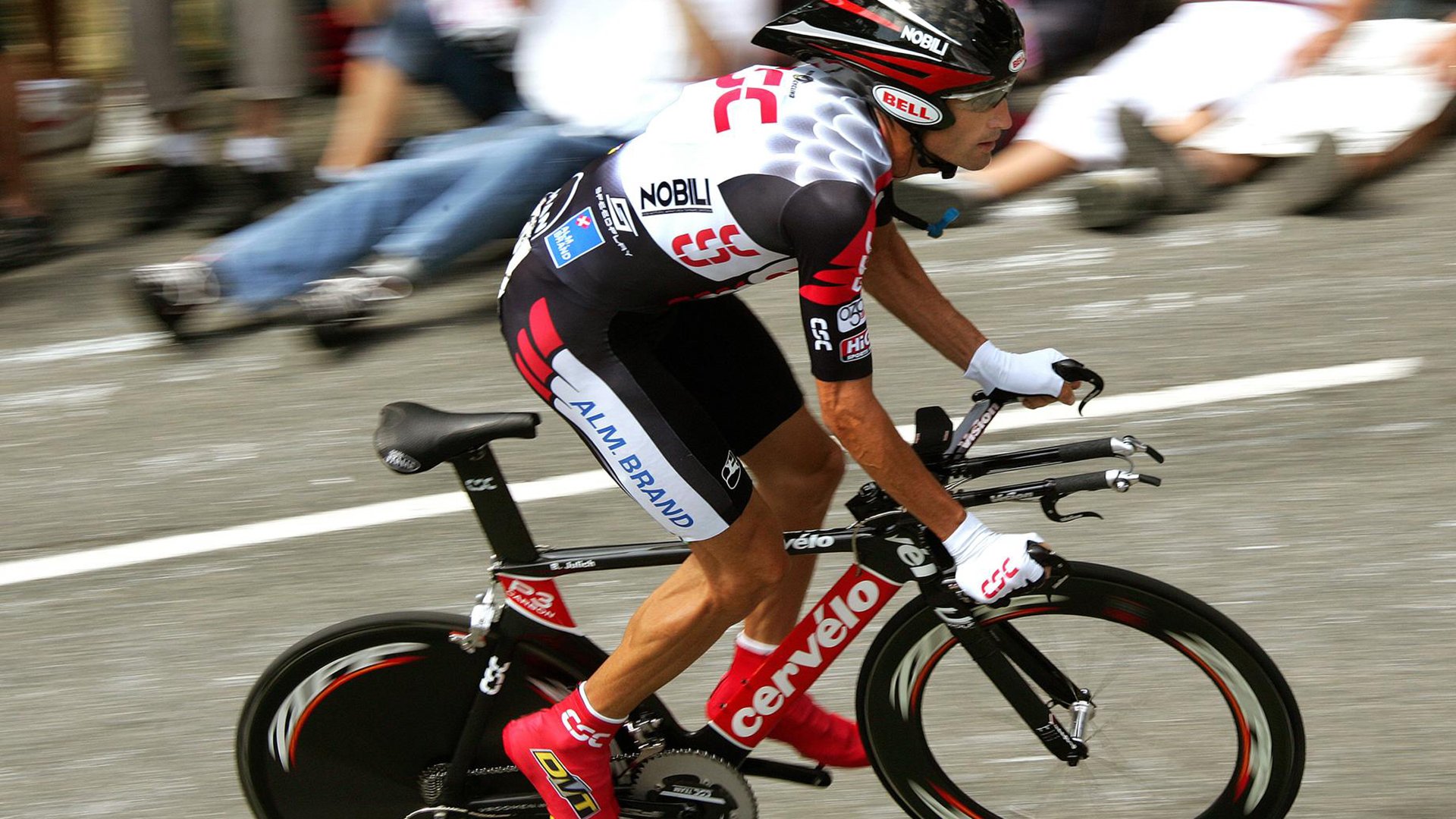 国际攀岩世界杯 速度攀项目中国选手包揽冠亚季军